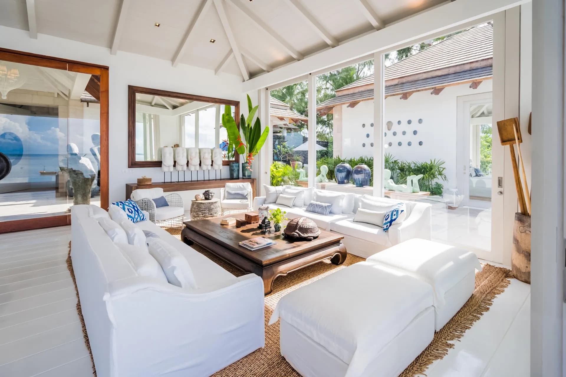 Mia Estate 8