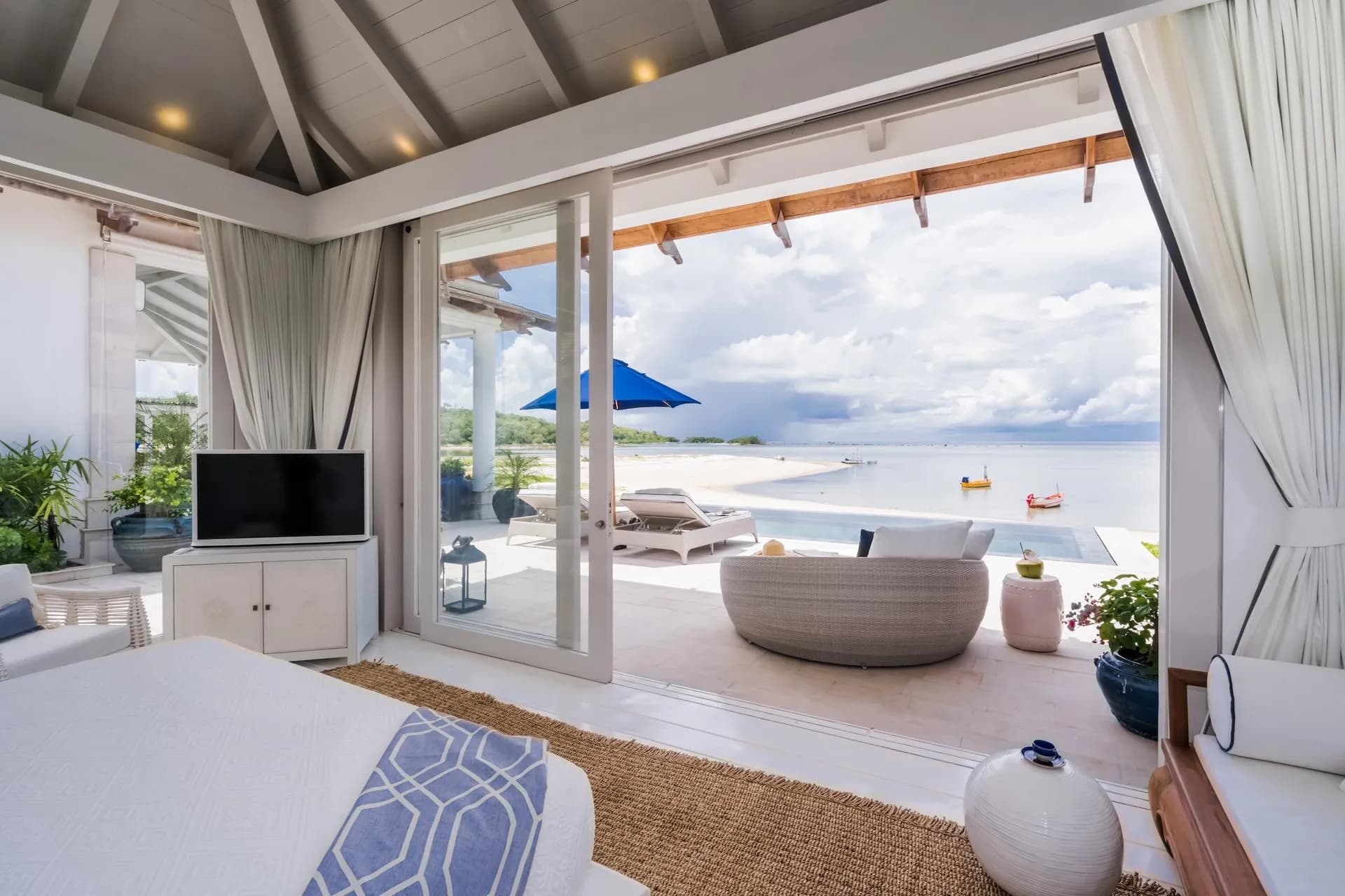 Mia Estate 9