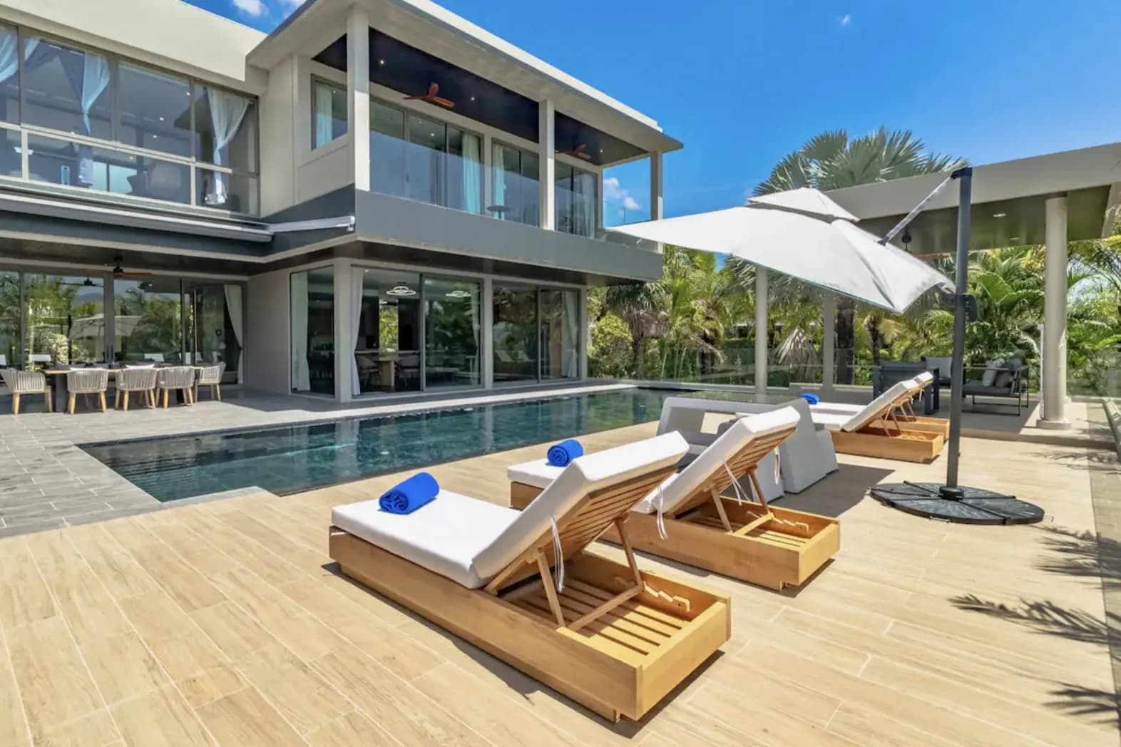 Lion Villa 5