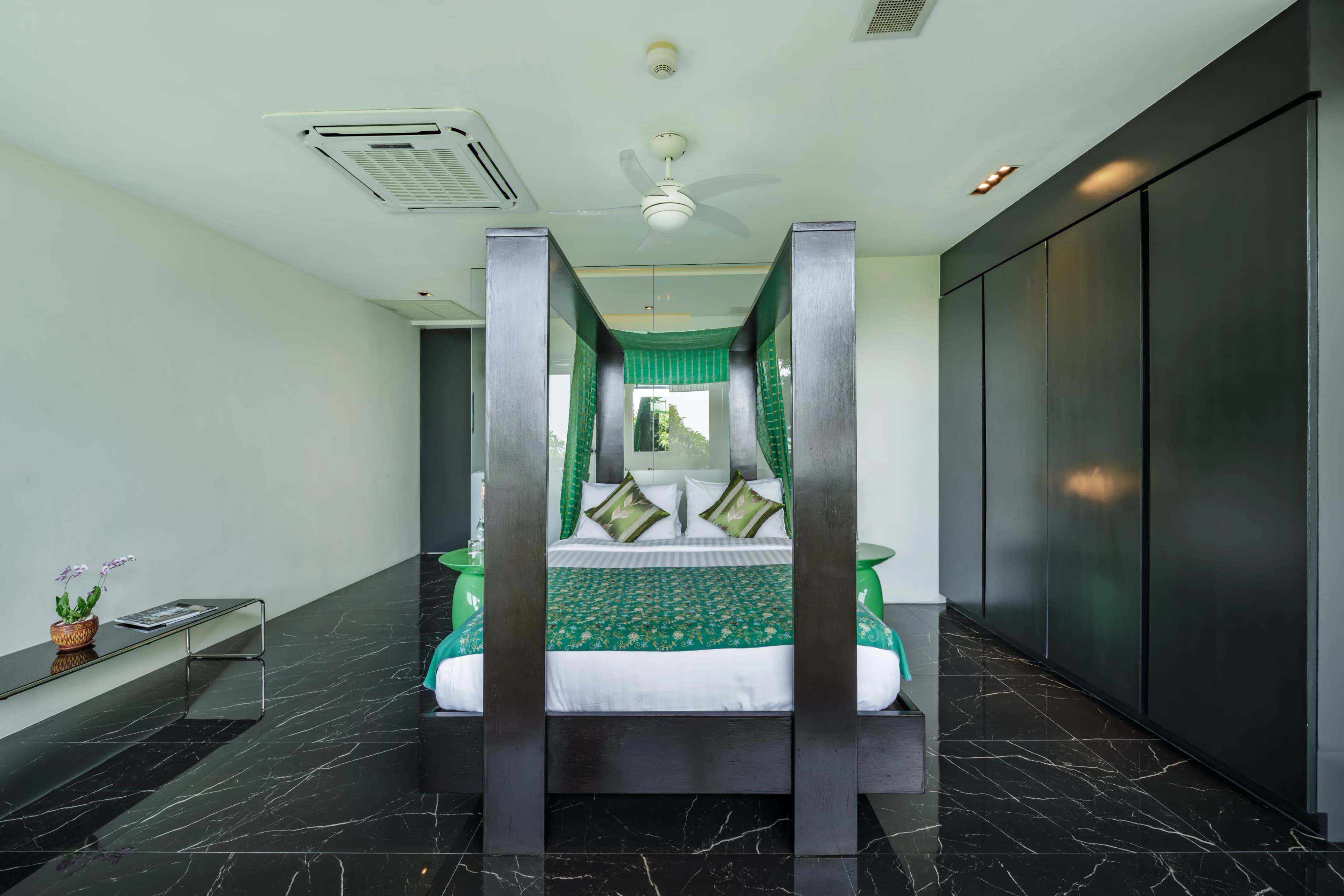 Villa Yin & Yang 3