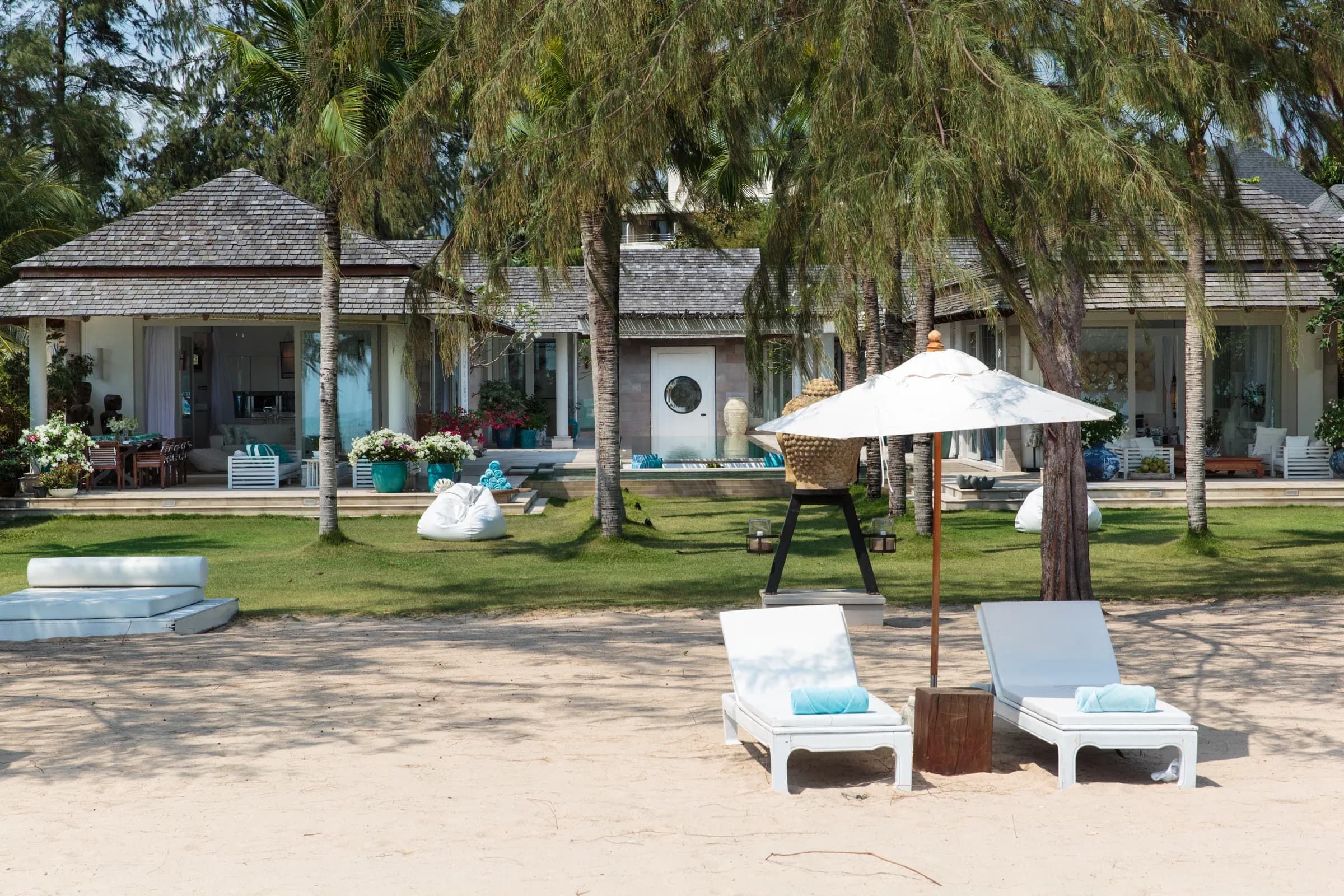 Mia Beach 3